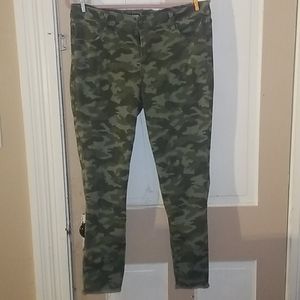 Old Navy rock star Jean's camo size 14